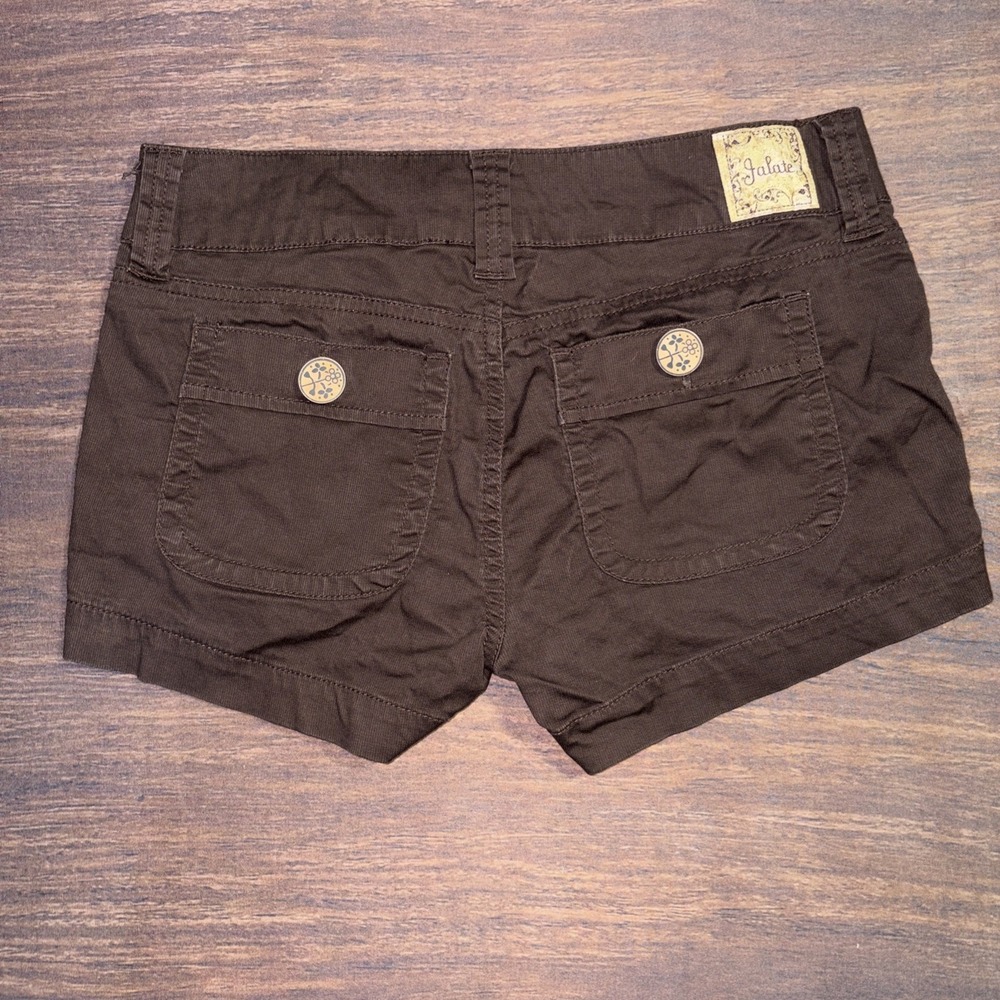 Y2K Jalate Low Rise Women's Shorts Size 3 Brown Decorative Buttons - Picture 3 of 7